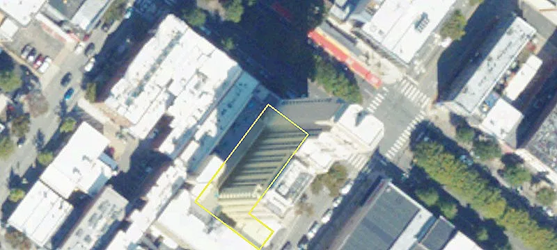 Art Deco Landmark Retail Space