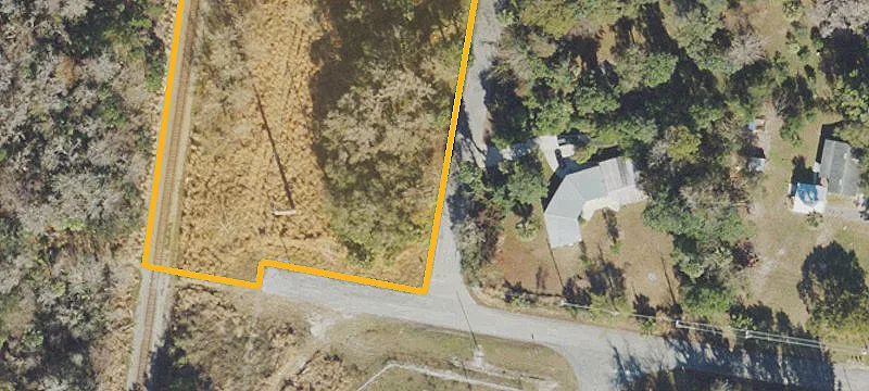 Lakefront Property Near Downtown DeLand