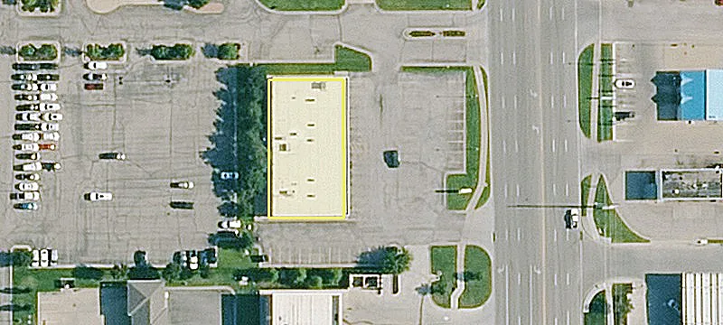High-Traffic Retail Space Available