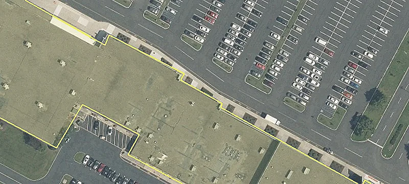 Retail Space Available For Rent