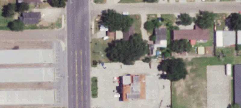 Restaurant Building in High Traffic Area