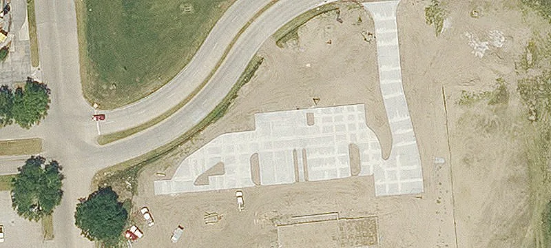 Commercial Outparcels Near Barataria Blvd