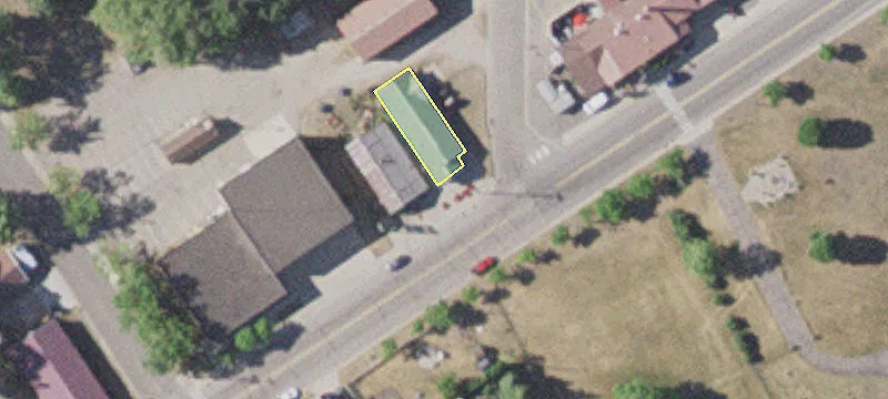 Retail/Light Industrial Space For Sale