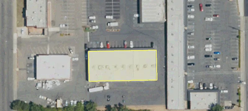 Freestanding Building on Greenback Lane