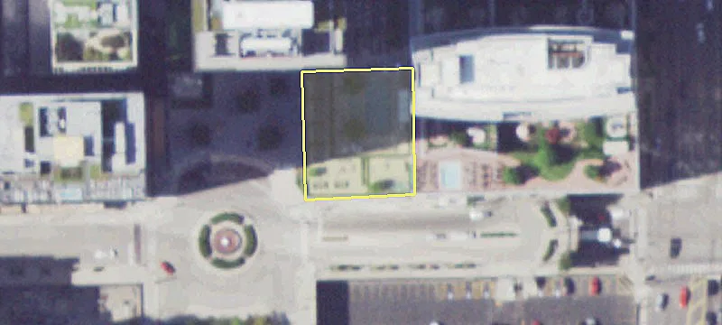Retail Space in Luxury Tower