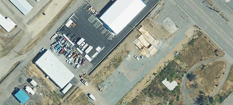 Commercial Building on South Pacific