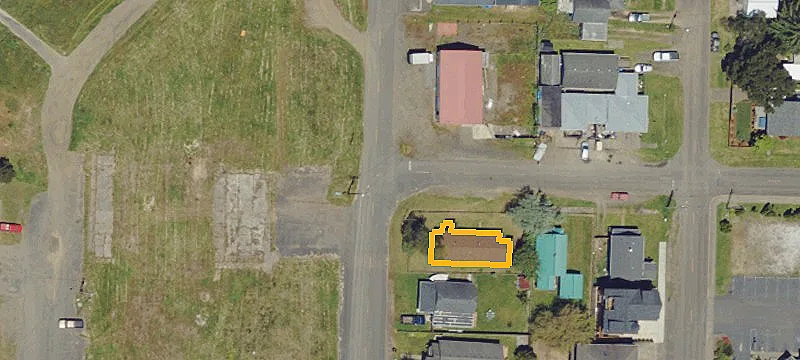Downtown Waldport Commercial Warehouse Opportunity