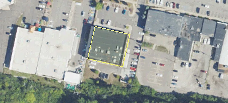 Visible Shopping Center on Washtenaw