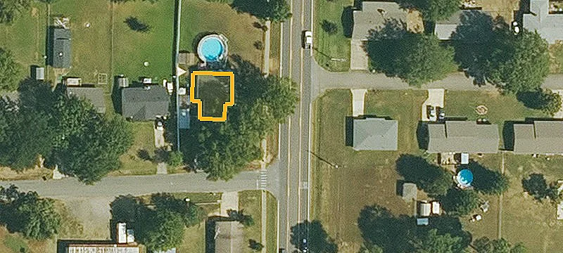 Corner Lot with High Visibility