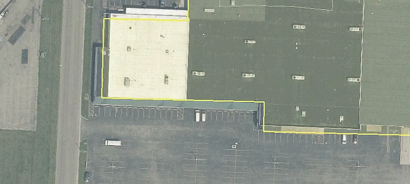Mixed-Use Property with Ample Parking