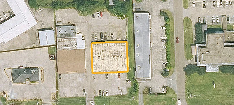 Retail Center on Florida Boulevard