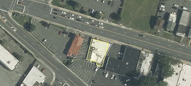 Retail Space Available For Rent