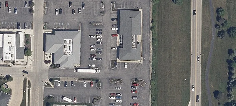 Retail Space Near Avon Commons