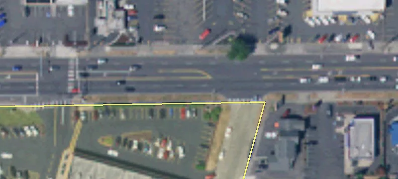 Prime Shopping Center Space Available