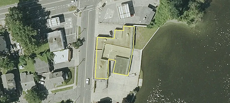 Retail With Warehouse Space