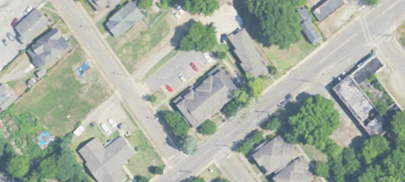 2,700 SF Light Industrial Building