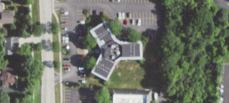 Multitenant Building in Gurnee, Illinois