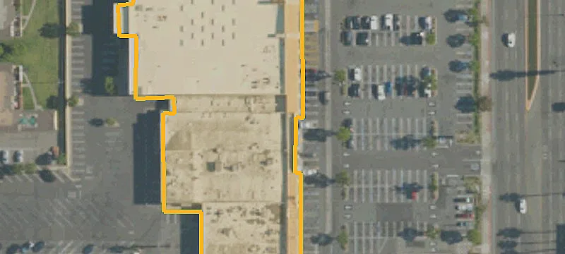 Retail Space with Anchor Tenants