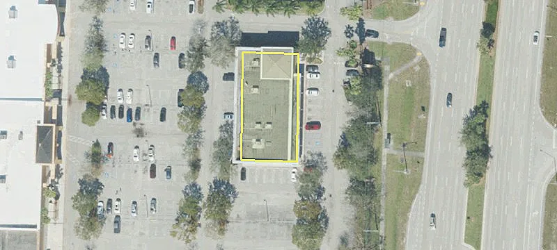 Retail Space in Royal Palm