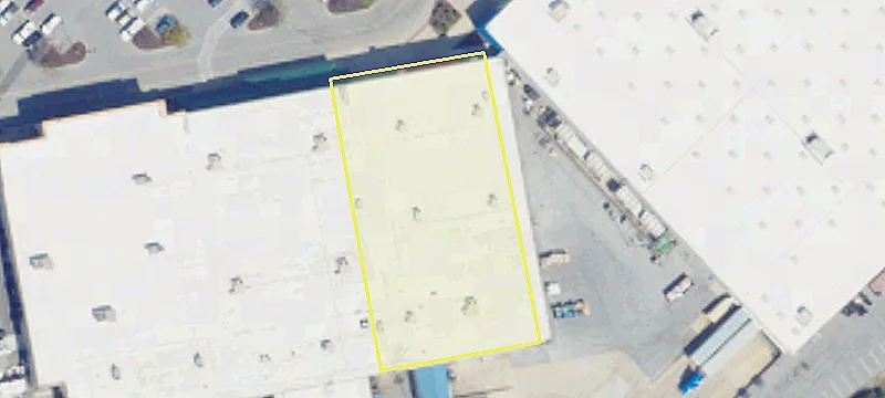 Grocery-Anchored Shopping Center For Rent