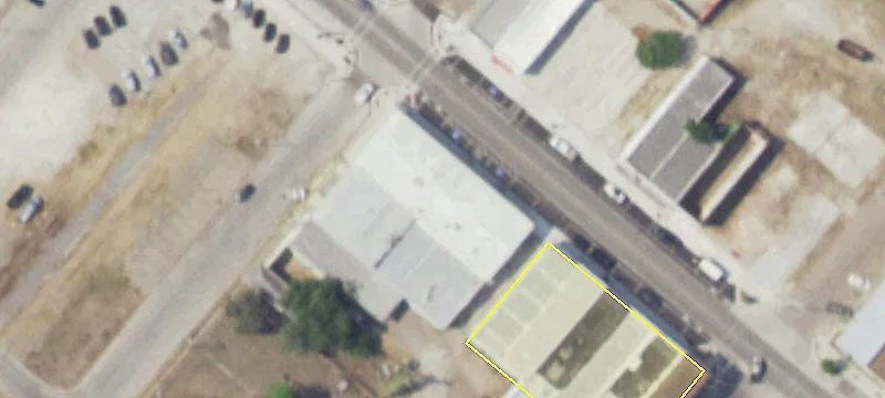 Versatile Commercial Building in Mathis, TX