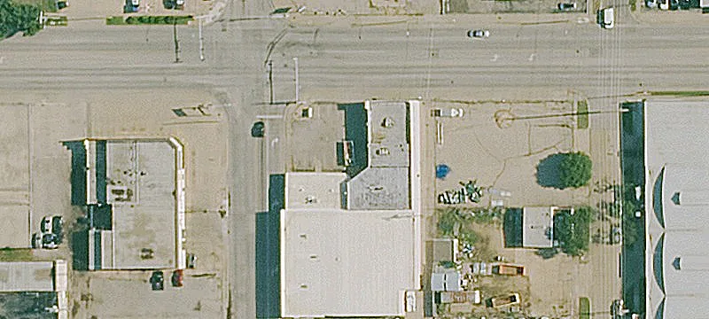 Flex Space with Fenced Lot