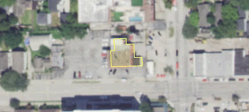 Freestanding Building in The Heights