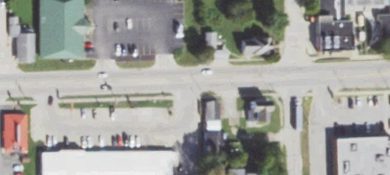 Retail Space in Clinton, Illinois