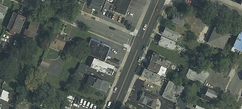 Retail Property on High-Traffic Street