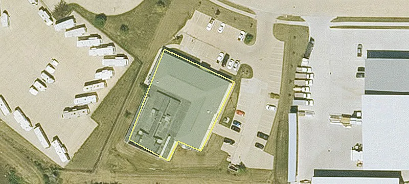 Hiawatha Warehouse/Flex Space Available