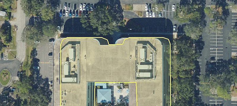 Tampa High-Tech Office with Cafeteria
