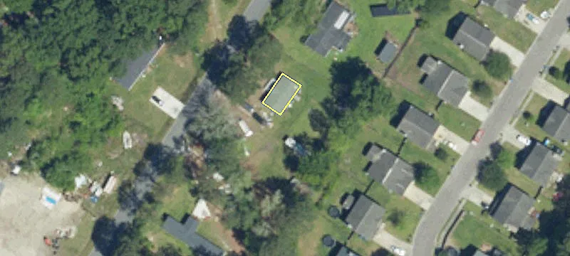Summerville Acreage: Investment Opportunity