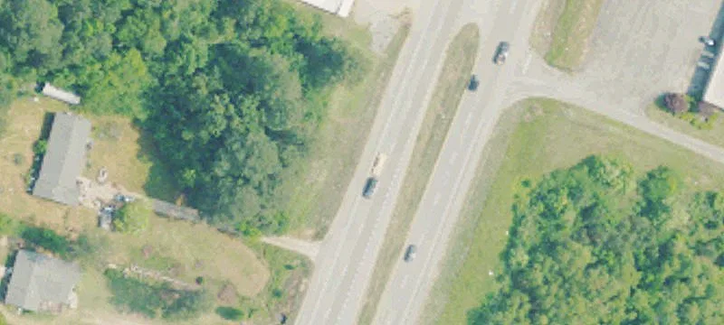 Versatile Commercial Building on Highway