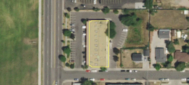 Retail End Cap For Lease