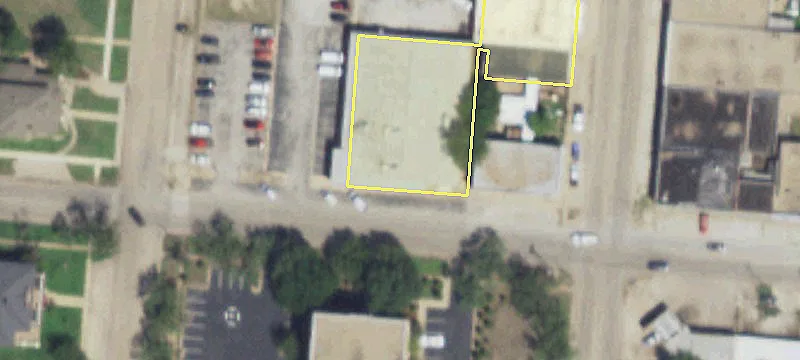 Versatile Commercial Building Near Downtown