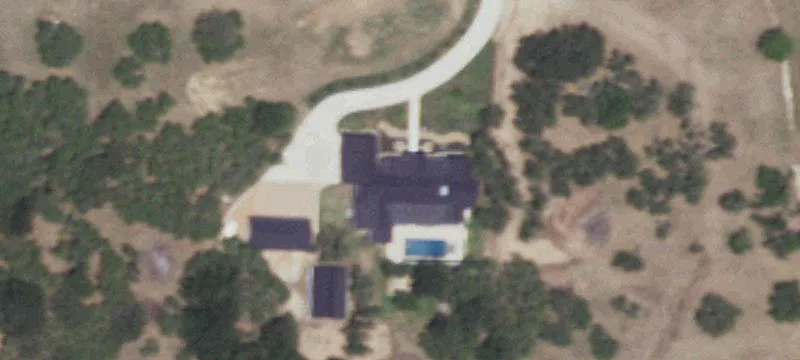 Unrestricted Land with Office/Showroom
