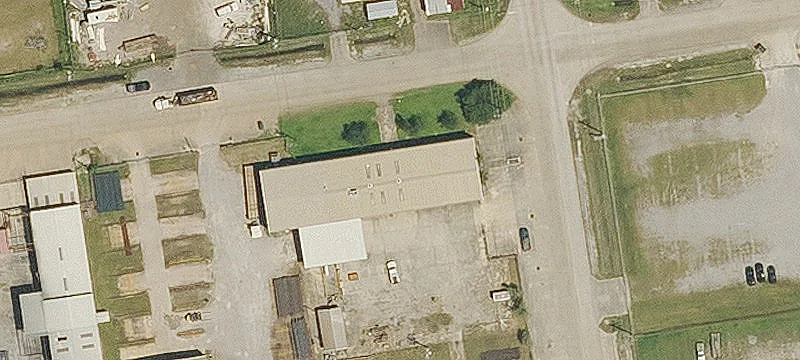 Office Warehouse on Corner Lot