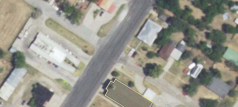 Freestanding Commercial Building in Groesbeck