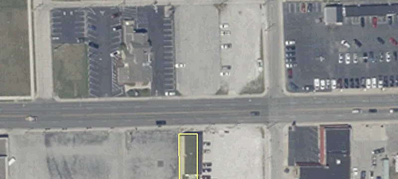 Highly Visible Commercial Lot