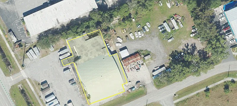 Retail Building with Office, Warehouse