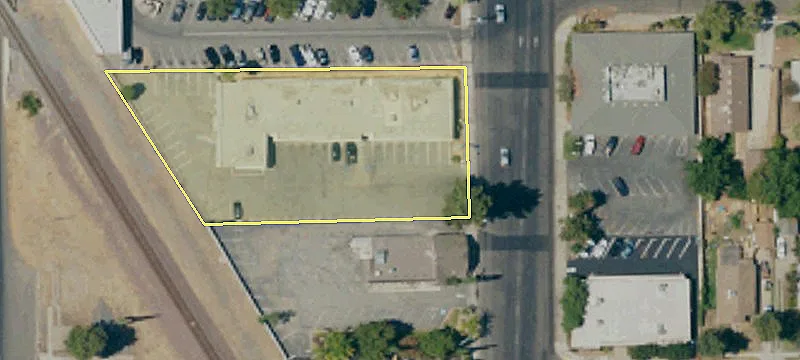 Freestanding Office/Retail Building in Fresno