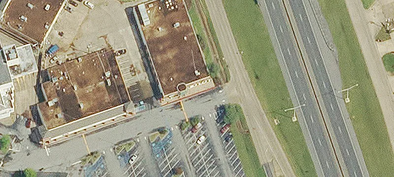 MacArthur Village Shopping Center Space