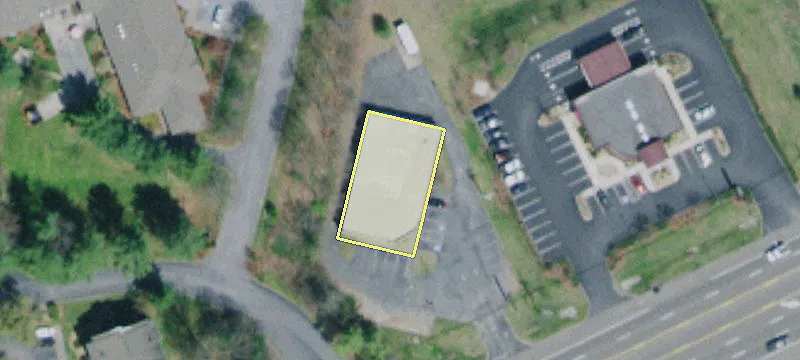 Retail End-Cap Space Available