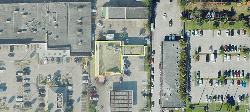 Office Space in Shopping Plaza