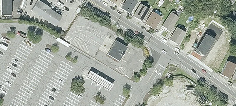 Retail, Land