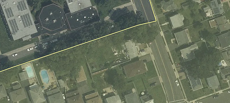 200,000 SF Warehouse with Rail