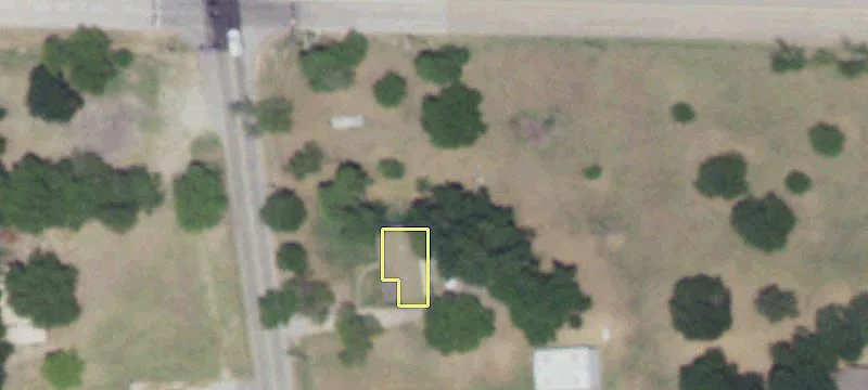 Commercial Land in Growing Area