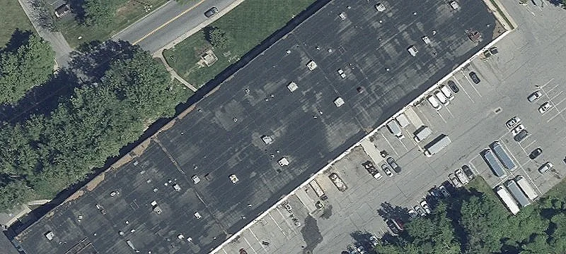 Industrial/Flex Building with Ample Parking