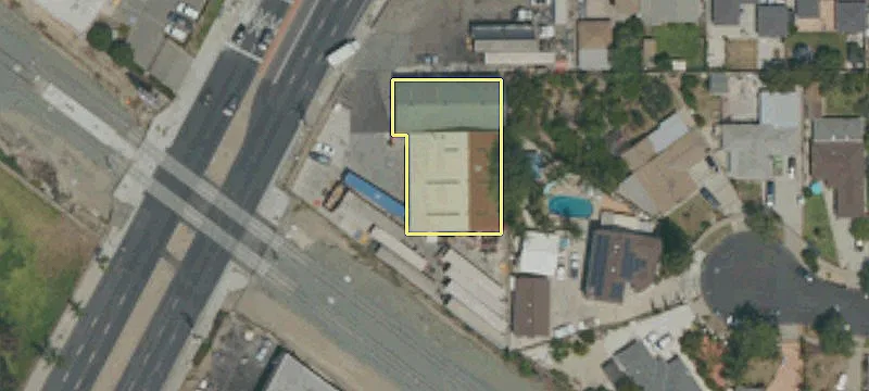 Versatile Santa Ana Commercial Property