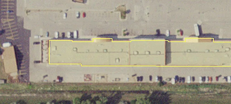 Retail Space with High Visibility